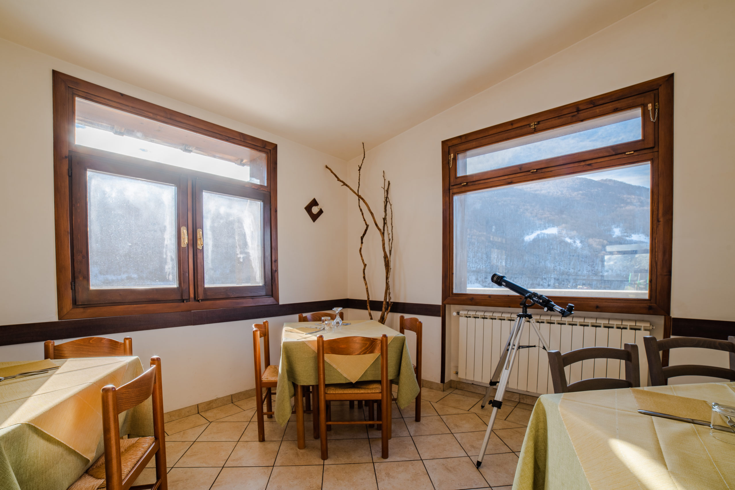 Ristorante – Sala ristorante “La Terrazza”, con cucina tipica abruzzese